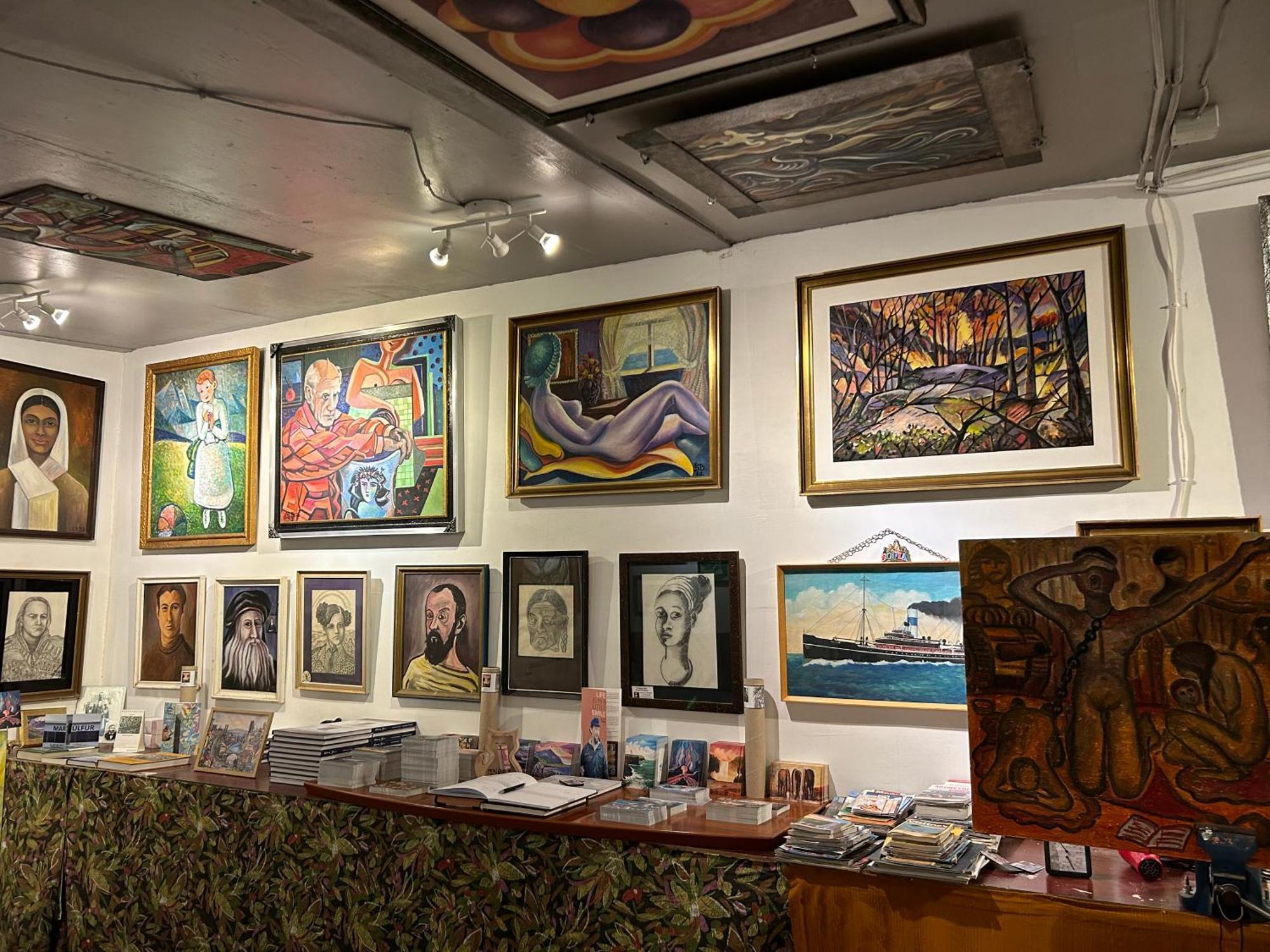 Brimarsbru Sleep Inn-Art Gallery Njarthvik ภายนอก รูปภาพ